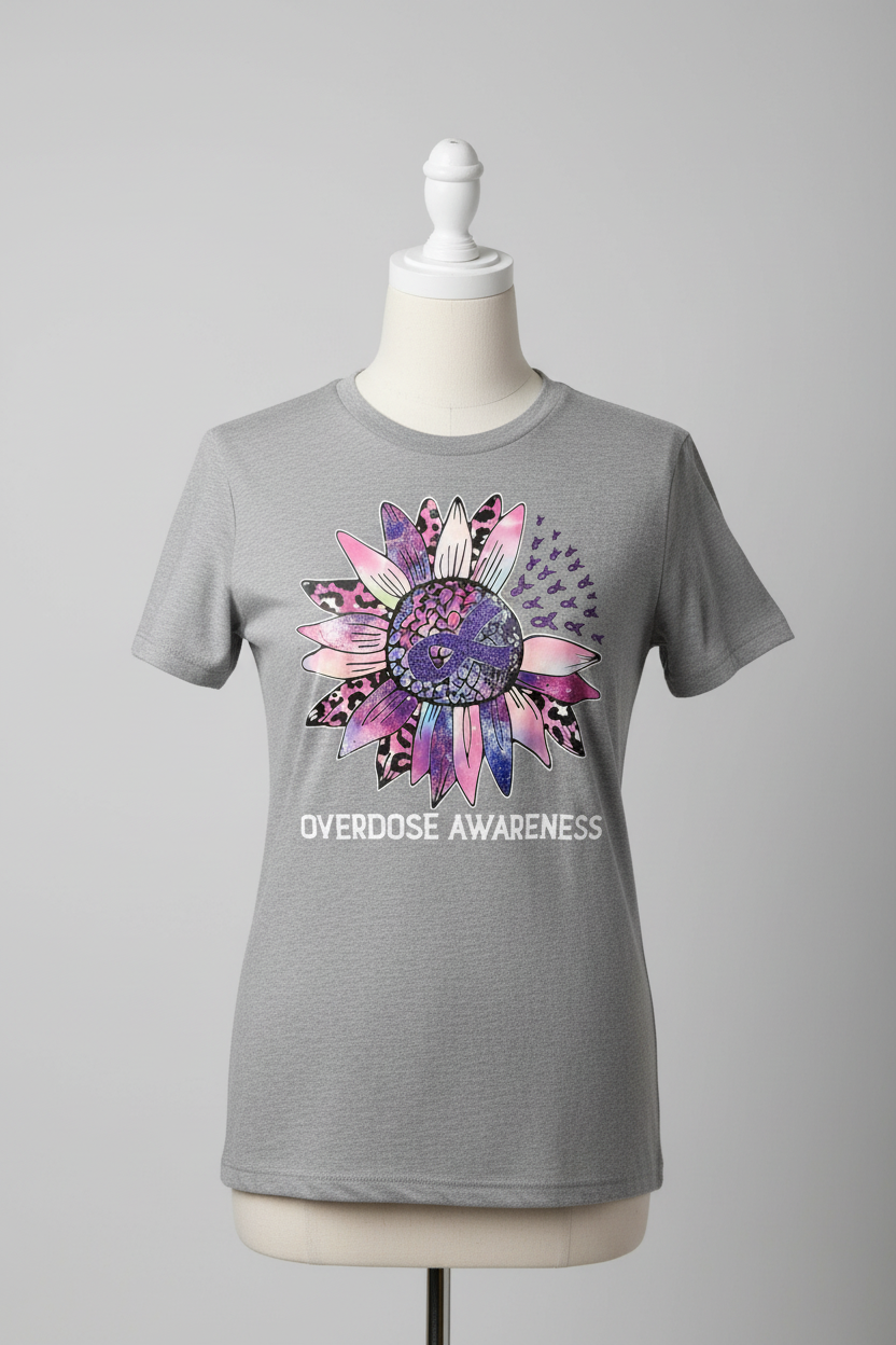 Premade T-shirt on headless torso